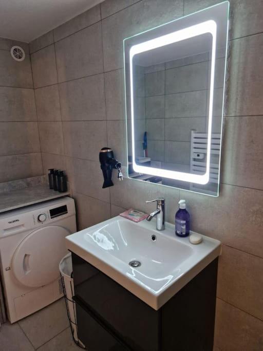 Charming Apartment Near La Defense, Paris Bezons Dış mekan fotoğraf